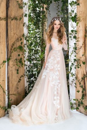 <span style="color: #000000;"><strong><a style="color: #000000;" href="https://stylnaya.ru/product_brand/papilio-wedding/">Papilio Wedding</a></strong></span><br>Платье свадебное 1835