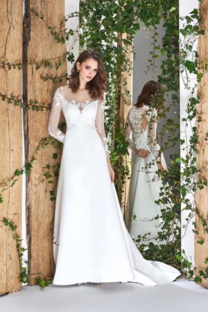 <span style="color: #000000;"><strong><a style="color: #000000;" href="https://stylnaya.ru/product_brand/papilio-wedding/">Papilio Wedding</a></strong></span><br>Платье свадебное 1809L Георгина