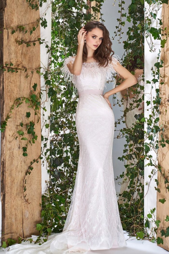 <span style="color: #000000;"><strong><a style="color: #000000;" href="https://stylnaya.ru/product_brand/papilio-wedding/">Papilio Wedding</a></strong></span><br>Платье свадебное 1808L Нимфея