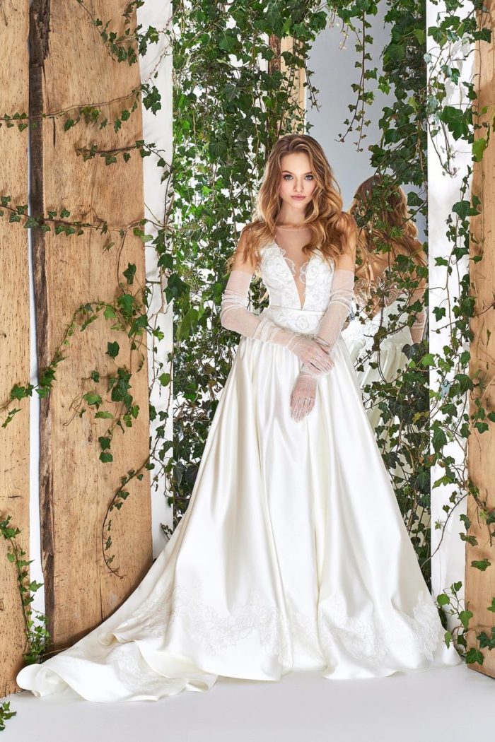 <span style="color: #000000;"><strong><a style="color: #000000;" href="https://stylnaya.ru/product_brand/papilio-wedding/">Papilio Wedding</a></strong></span><br>Платье свадебное 1800L Роза