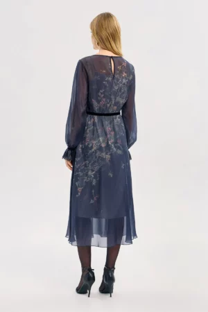 <span style="color: #000000;"><strong><a style="color: #000000;" href="https://stylnaya.ru/product_brand/alexander-bogdanov/">Alexander Bogdanov</a></strong></span><br>  Alexander Bogdanov Платье "Лепестки истории" Артикул 22-01-013