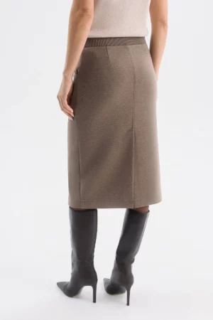 <span style="color: #000000;"><strong><a style="color: #000000;" href="https://stylnaya.ru/product_brand/alexander-bogdanov/">Alexander Bogdanov</a></strong></span><br>  Alexander Bogdanov Юбка "Полутон тепла" Артикул 22-04-084