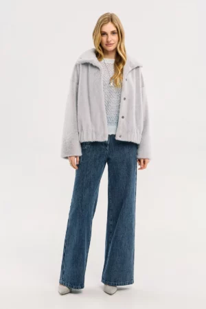 <span style="color: #000000;"><strong><a style="color: #000000;" href="https://stylnaya.ru/product_brand/alexander-bogdanov/">Alexander Bogdanov</a></strong></span><br>  Alexander Bogdanov Куртка "Теплый сад" Артикул 22-02-044
